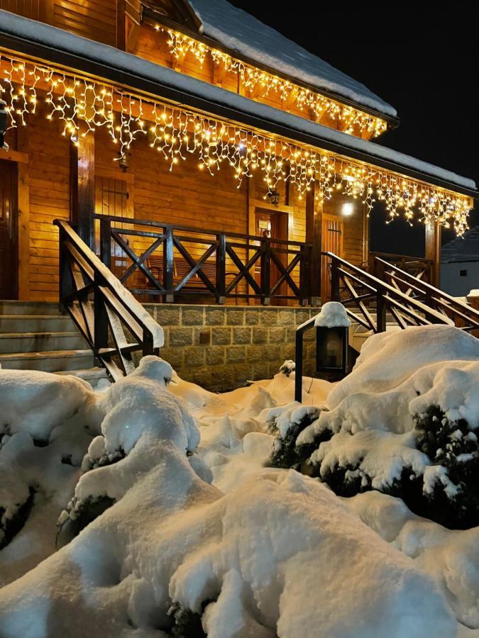 Mountain House Vilina Rosa